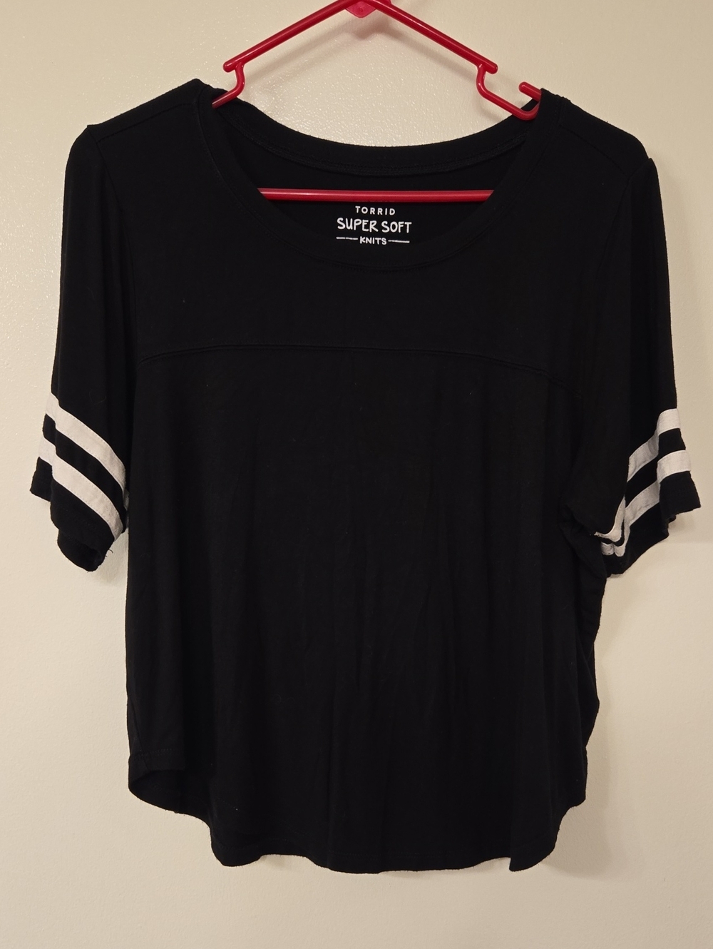 Torrid Perfect Super Soft Crew Crop Tee Black White Stripe Size 0